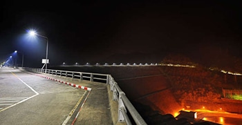 เขื่อนศรีนครินทร์, ไฟถนน, ไฟถนน LED