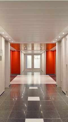 Lighting circulation areas effectively with Philips office lighting