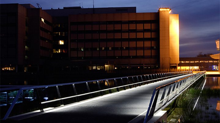 Bridge at High Tech Campus, illuminated effectively with Philips outdoor lighting 